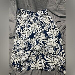 Old navy floral skirt